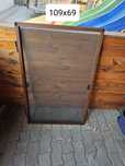 Plase insecte geam