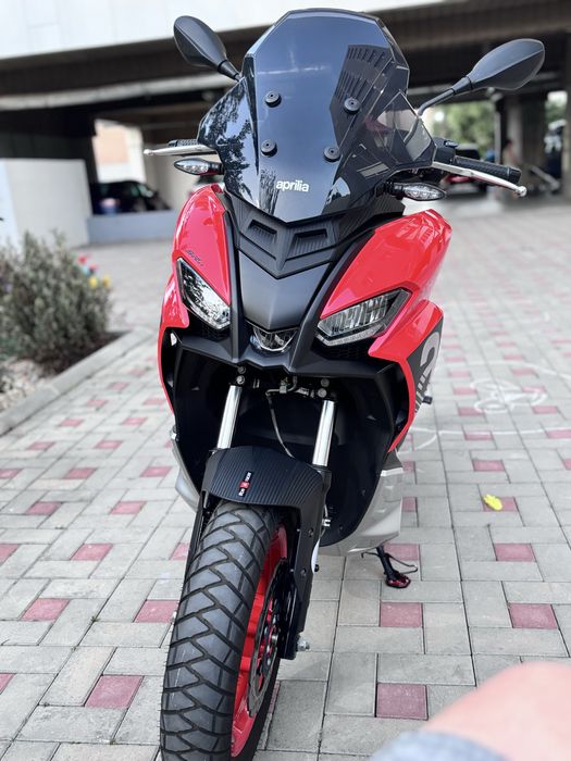 Aprilia SR GT 200