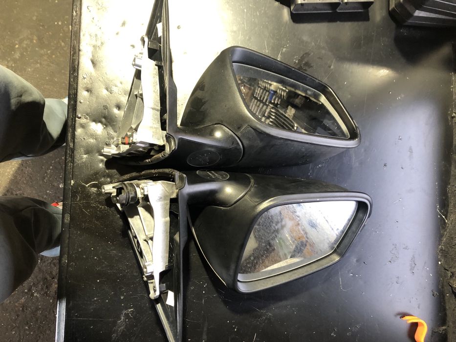 Oglinda oglinzi bmw x1 lci provenienta uk 6 pini la mufa e84