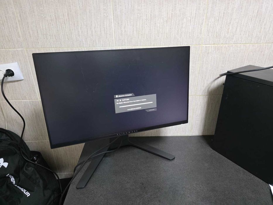 Sistem Gaming cu monitor Alienware