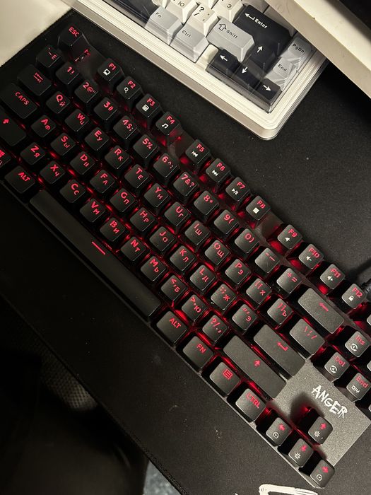 Продам игровую клавиатуру