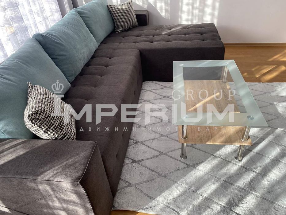 Дава се под наем Тристаен апартамент в Варна, Лятно кино Тракия - 95 кв.м за 612 € - Снимка #1