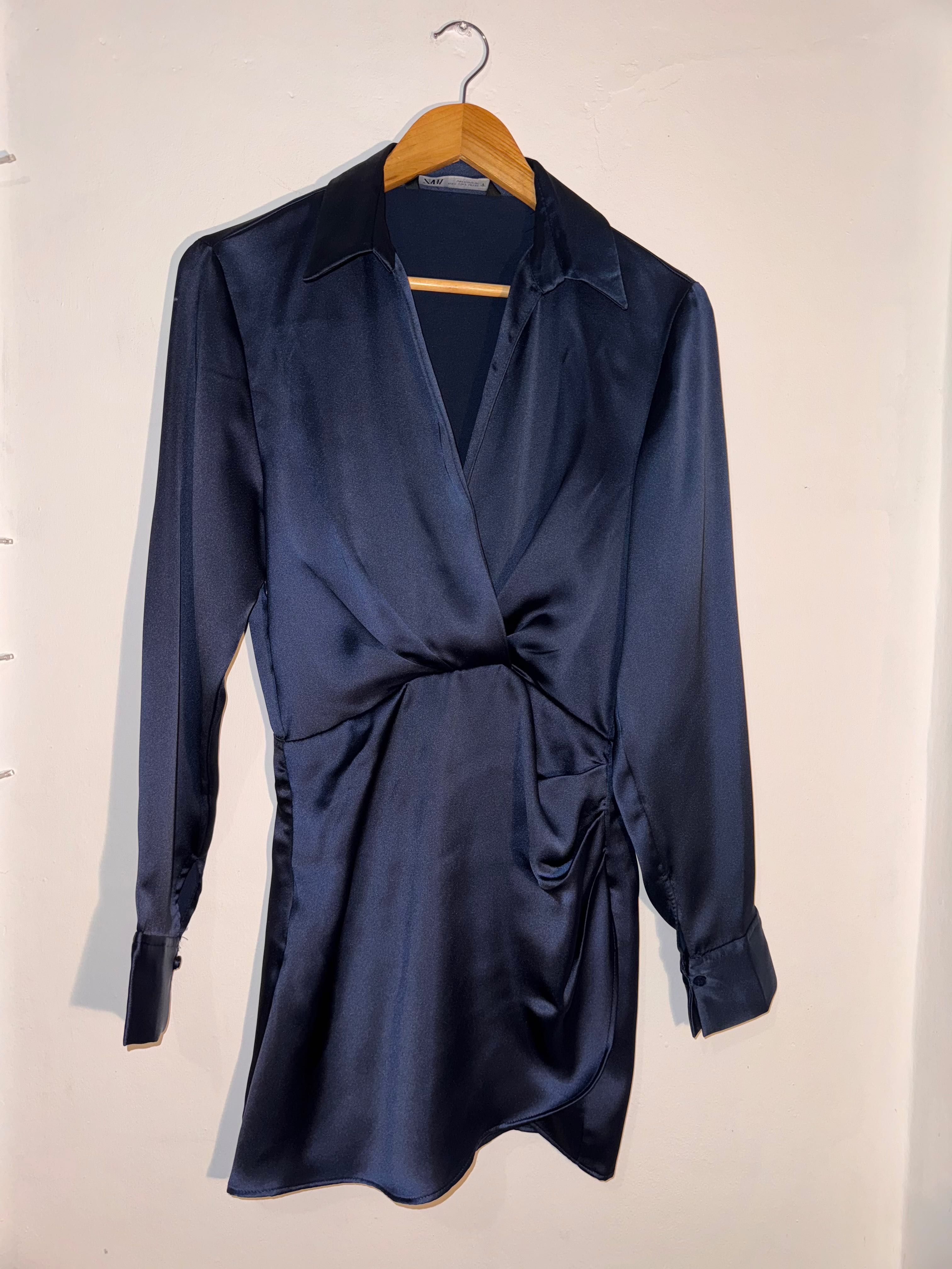 Rochie din satin, scurtă/mini, cu decolteu, Zara