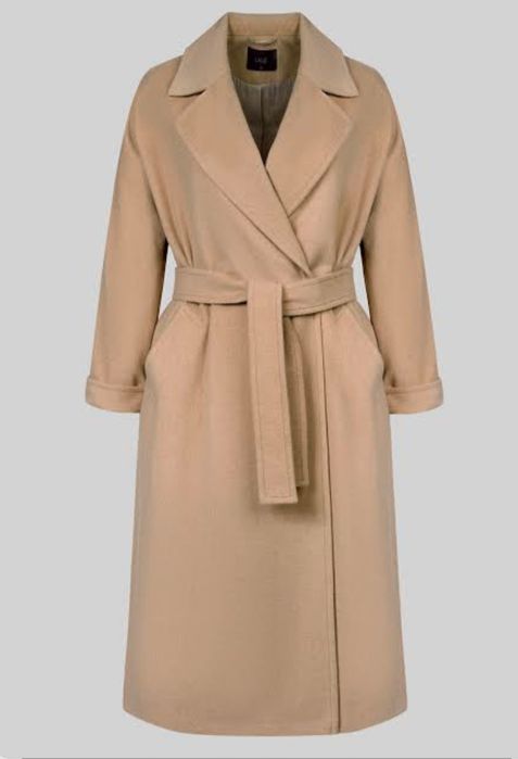 Женское бежевое пальто