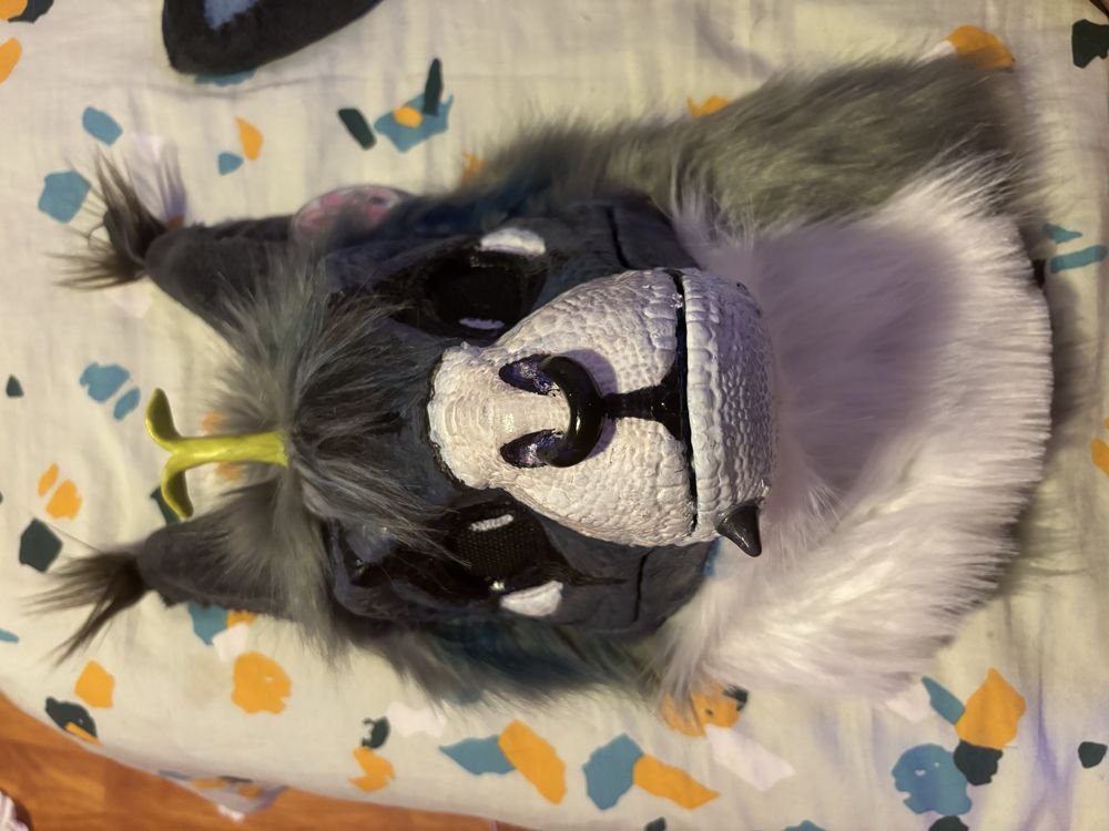 Fursuit de vanzare