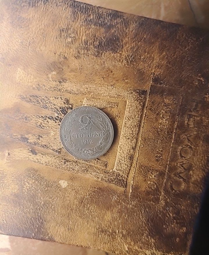Монети, значки и медальон