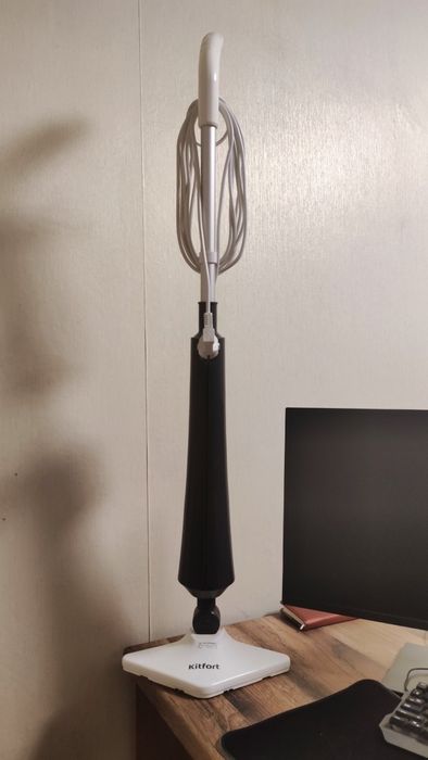 Электрошвабра Kitfort KT-1009 черный