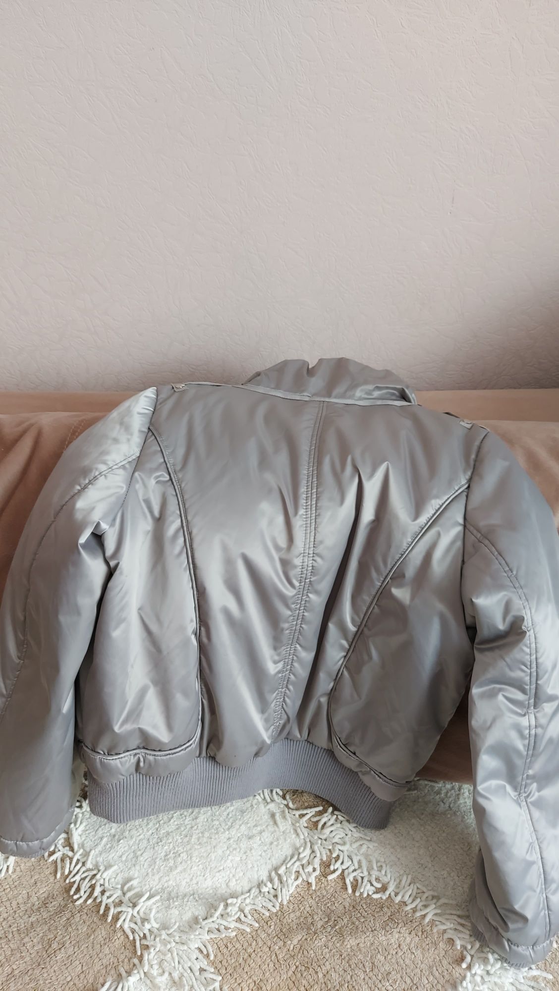 Женская весенняя куртка 44-46 размер