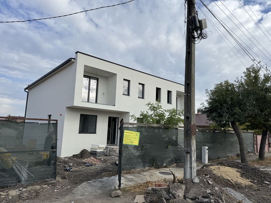 Casa eficienta energetic, cu pompa de caldura si panouri fotovoltaice