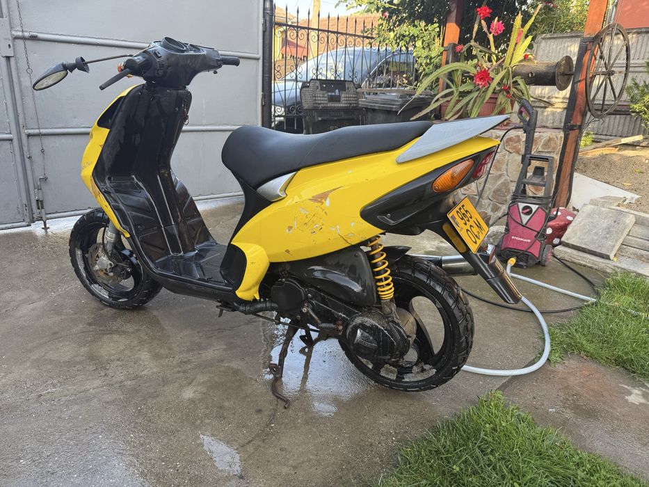 Scuter Piaggio cu Carte si RAR efectuat