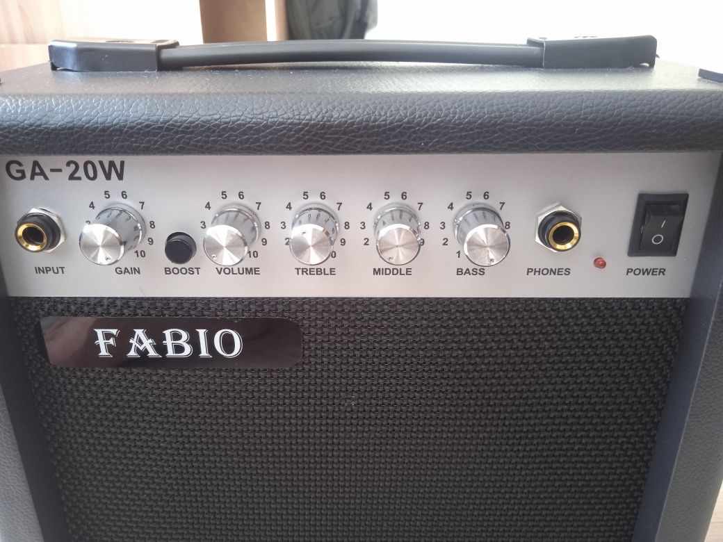 Комбоуселитель Fabio 20w