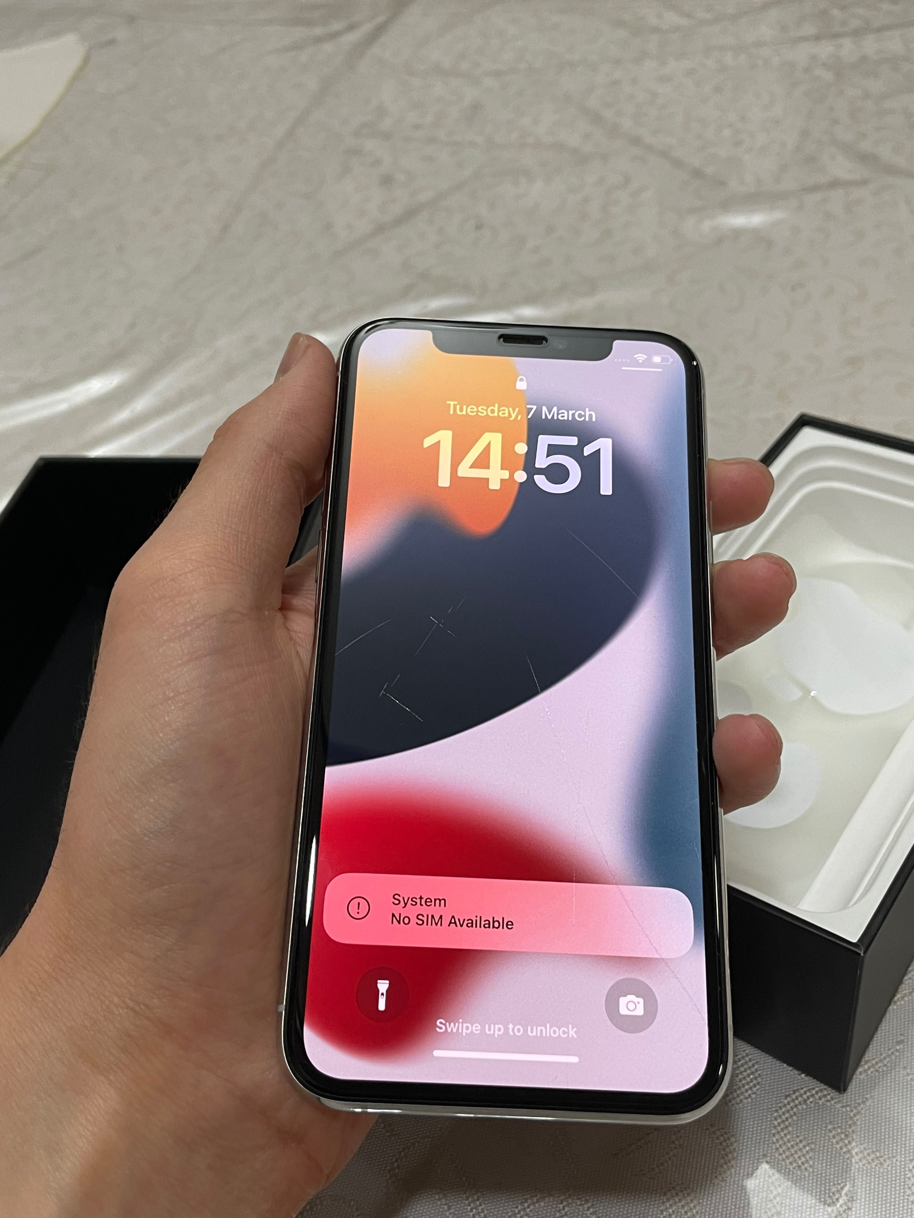 iPhone 11 pro 64 gb LLA