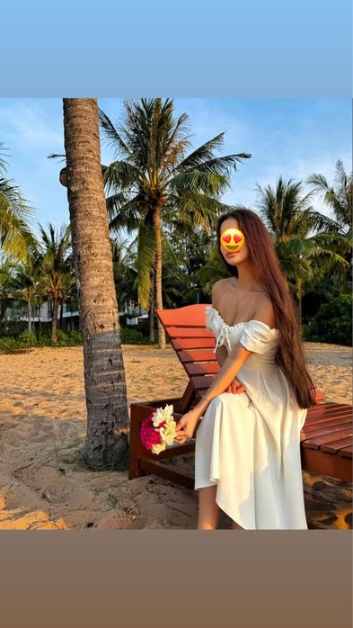 Продам платье белое, нежное, крестьянка