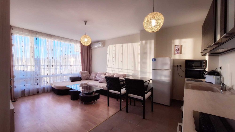 Дава се под наем Двустаен апартамент в к.к. Слънчев бряг - 63 кв.м за 350 € - Снимка #3