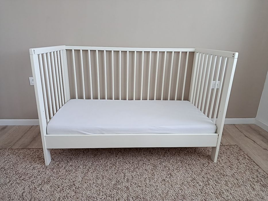 Pătuț Gulliver Ikea și saltea cocos