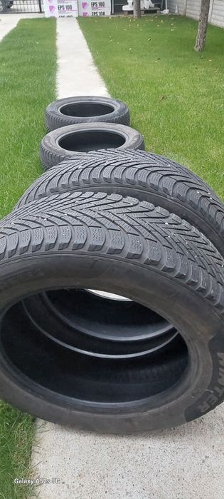 Anvelope iarna 215 60 r17
