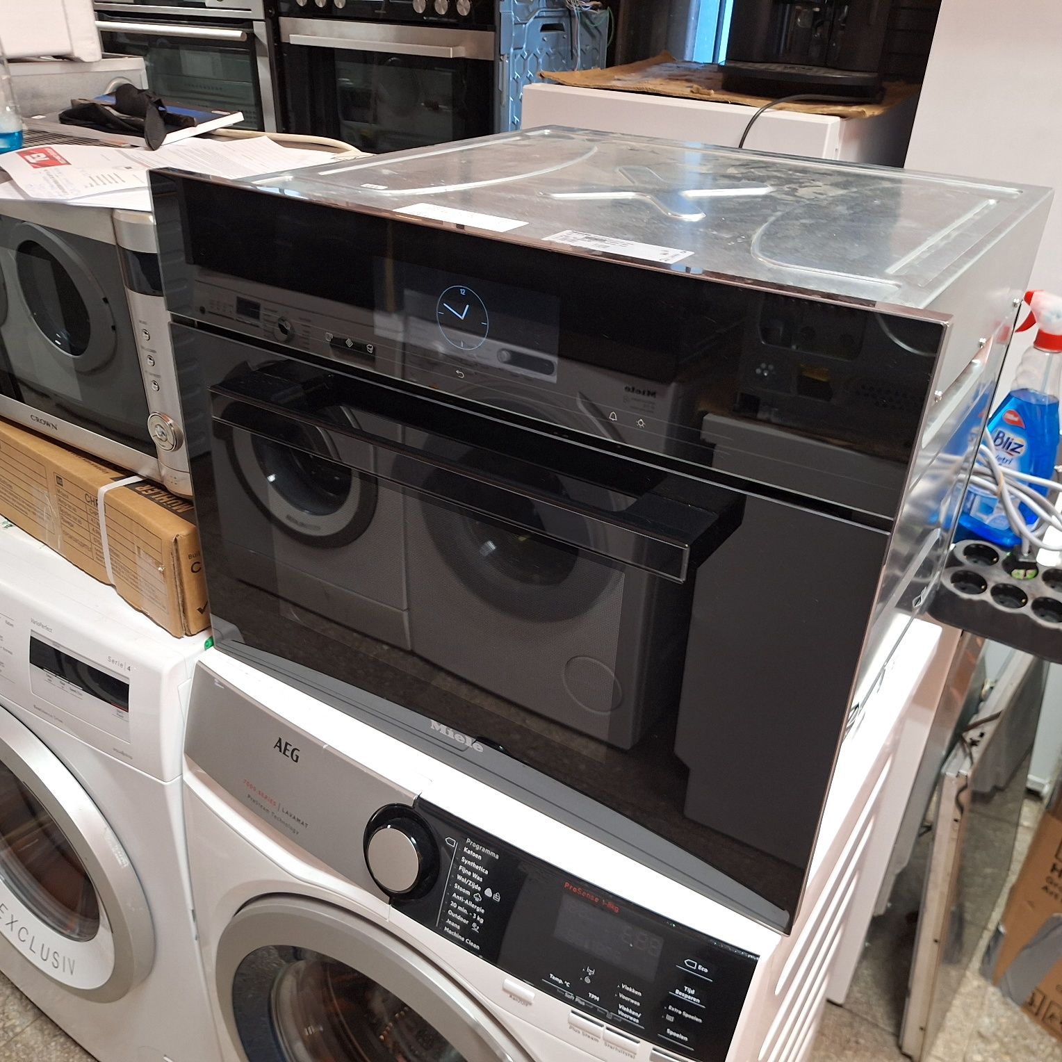 Микровълнова Миеле за вграждане с функци пара Miele DGM7840 Wi Fi