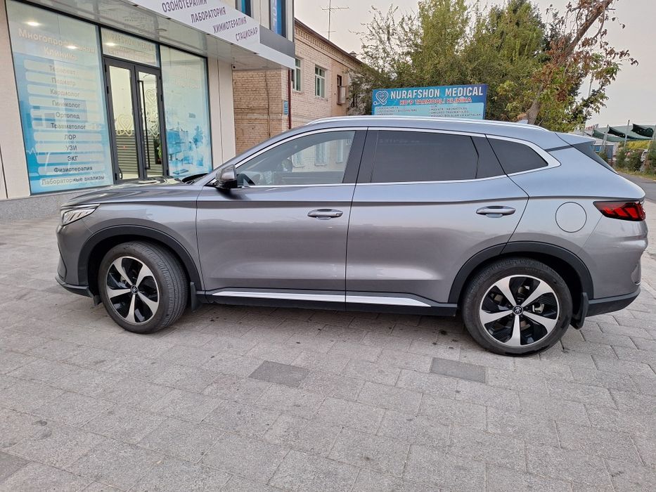 BYD Song Plus Flagship