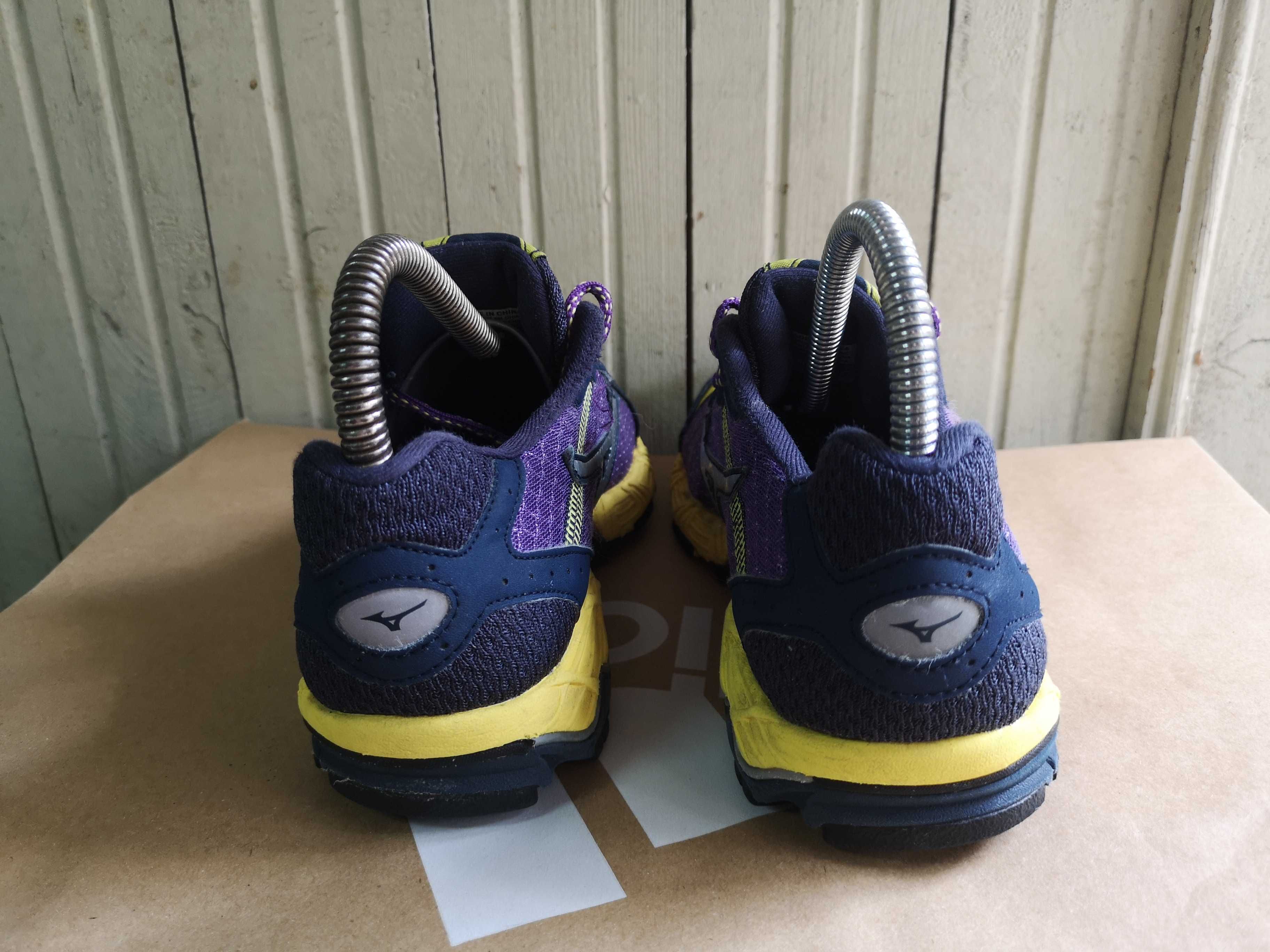 ''Mizuno Wave Ascend 8 ''оригинални маратонки 38 номер