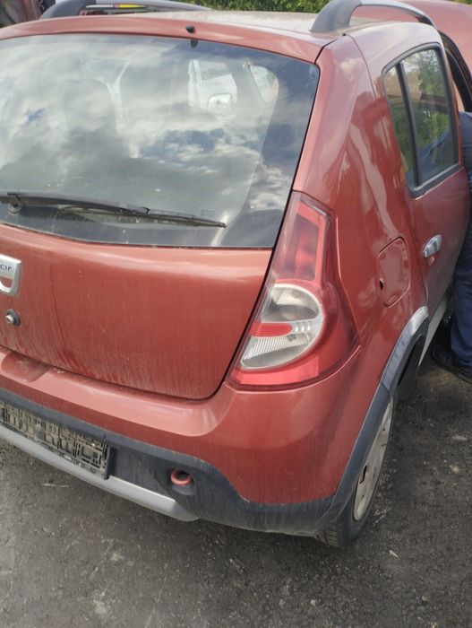 Aripa spate oala porbagaj Dacia Sandero