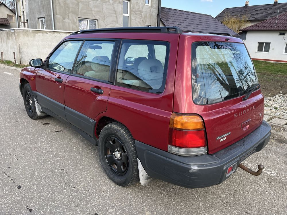 Subaru Forester SF 4x4 2.0 benzina manual