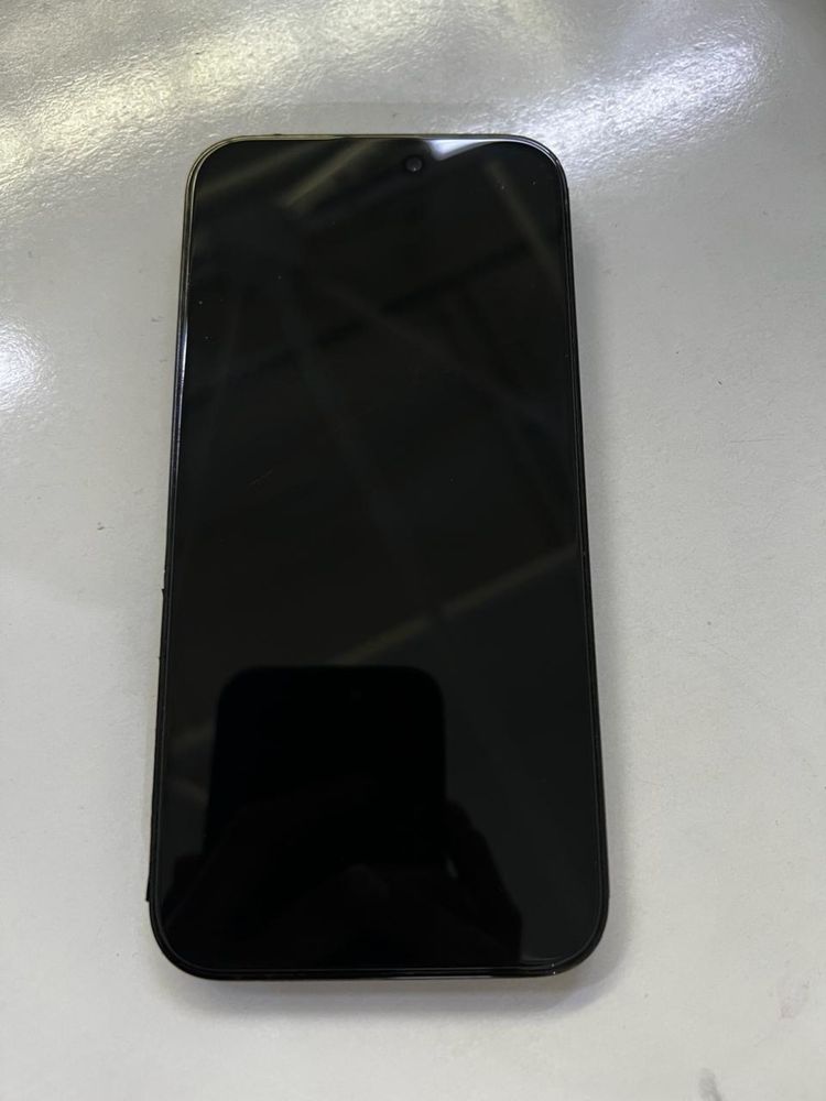 Продам Айфон 14 про макс  256 гб  цвет черный