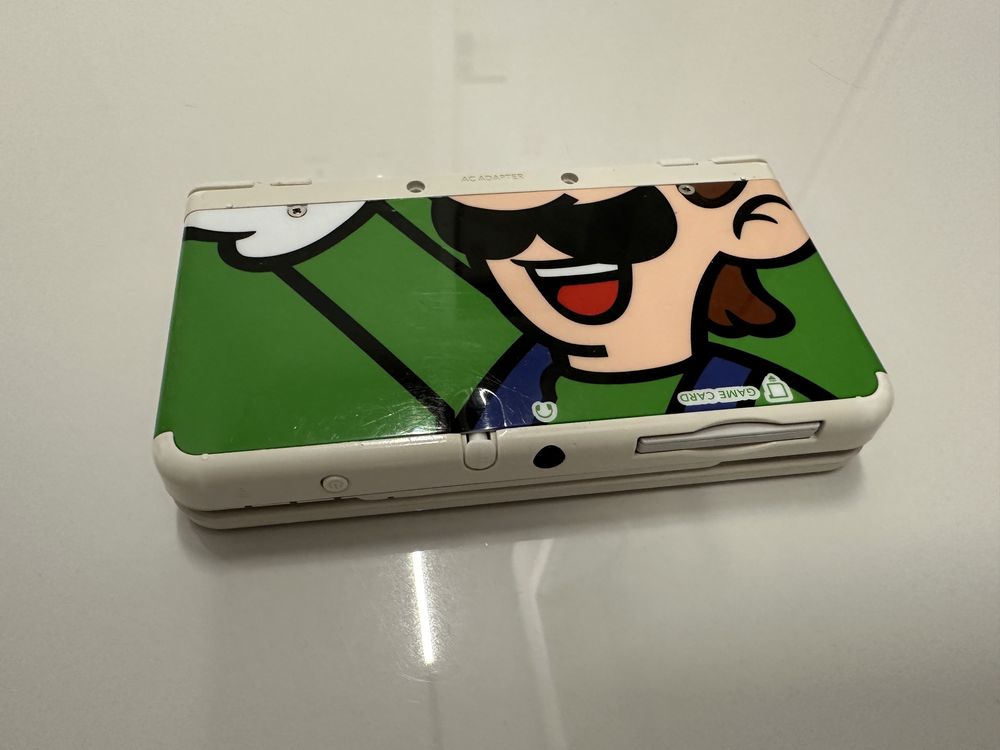 Nintendo New 3DS Luigi Edition