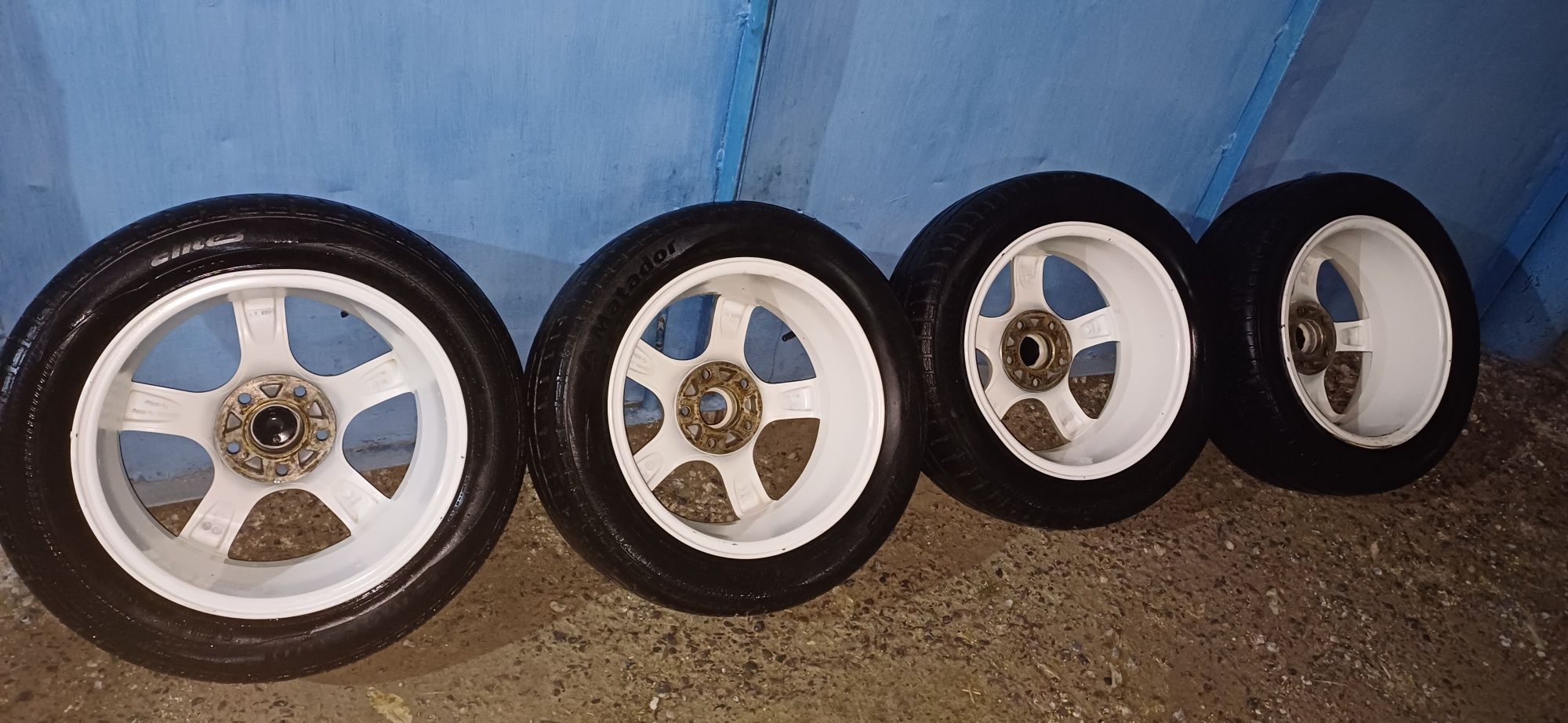 Баллон R 16 Диски для Максима и т.д