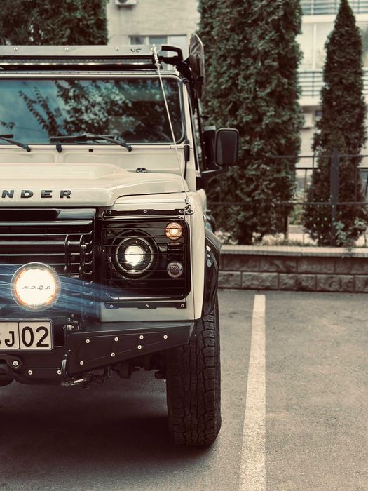 Land Rover Defender 2008 г.