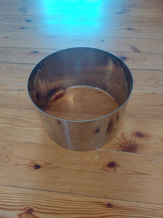 Продам форму для выпечки торта 24×15