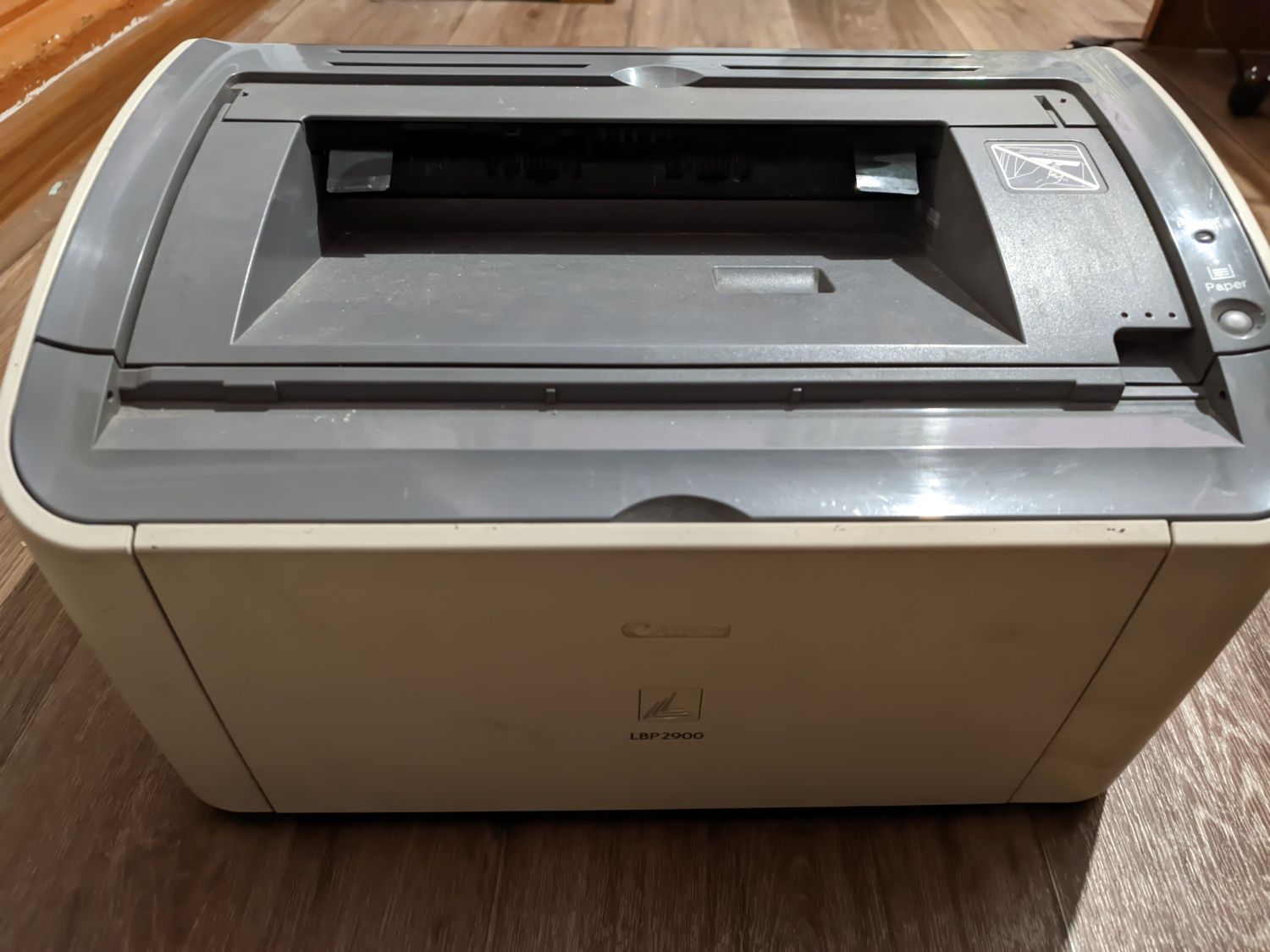 Продам лазерный принтер I-SENSYS Canon LBP2900 (l11121e)