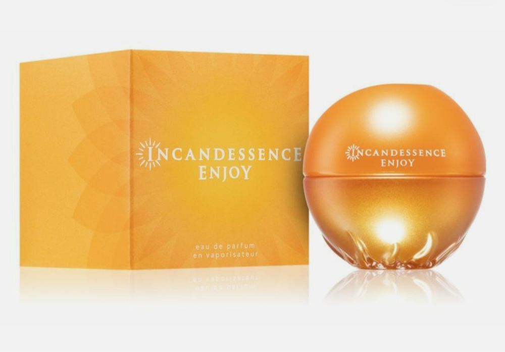 Apa de parfum Incandesscence femei