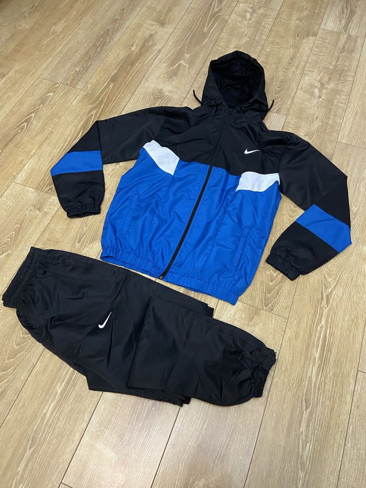 Trening Barbati Nike marimea S,L,XL,XXL