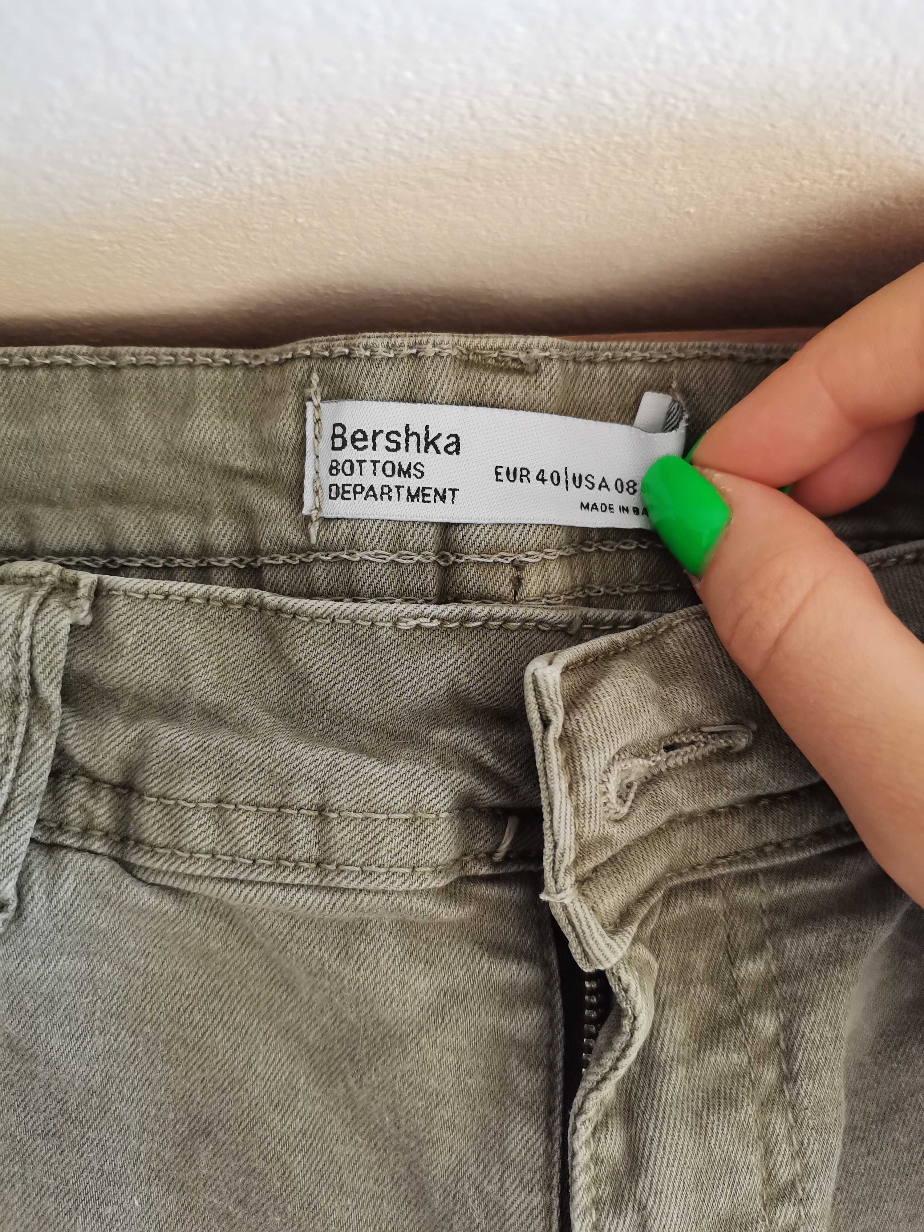 Къси панталони Bershka