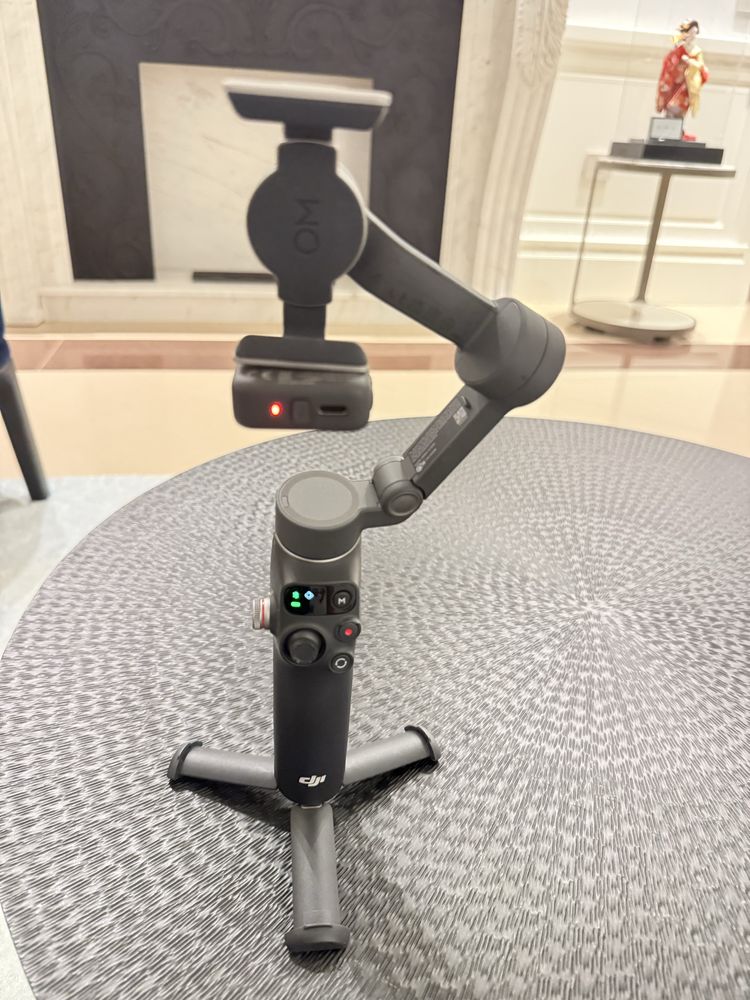 Osmo Mobile 7 (OM 7) DJI GIMBLE