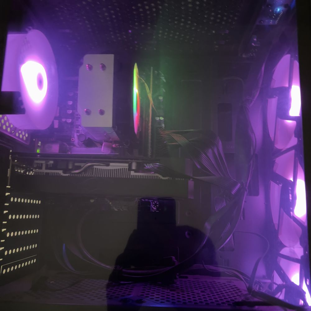 Game clubga 10 ta kompyuter