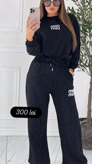 Trening miumiu 300 lei