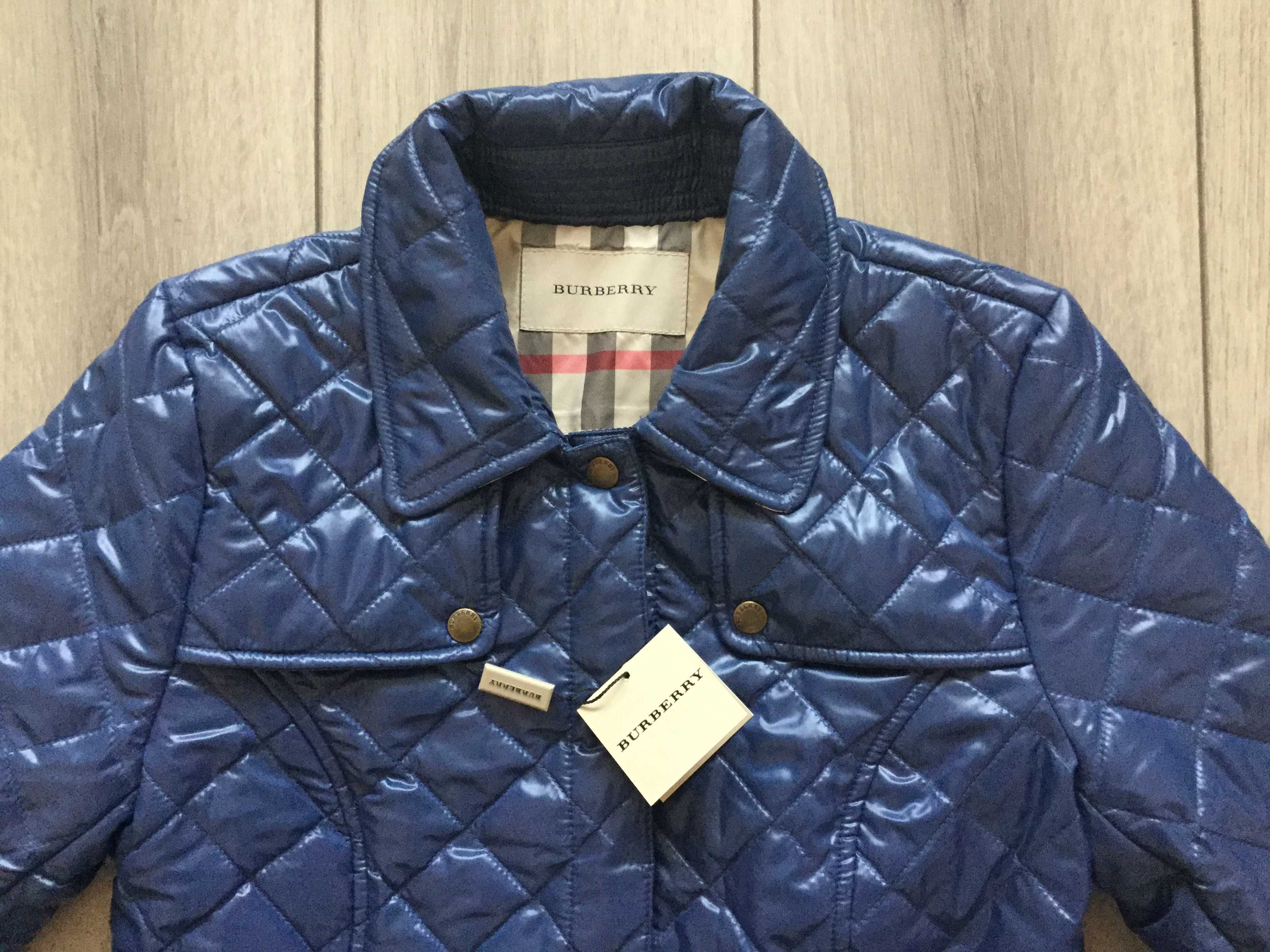 НОВО 100 % оригинално дамско синьо яке BURBERRY размер M ( IT-38 )