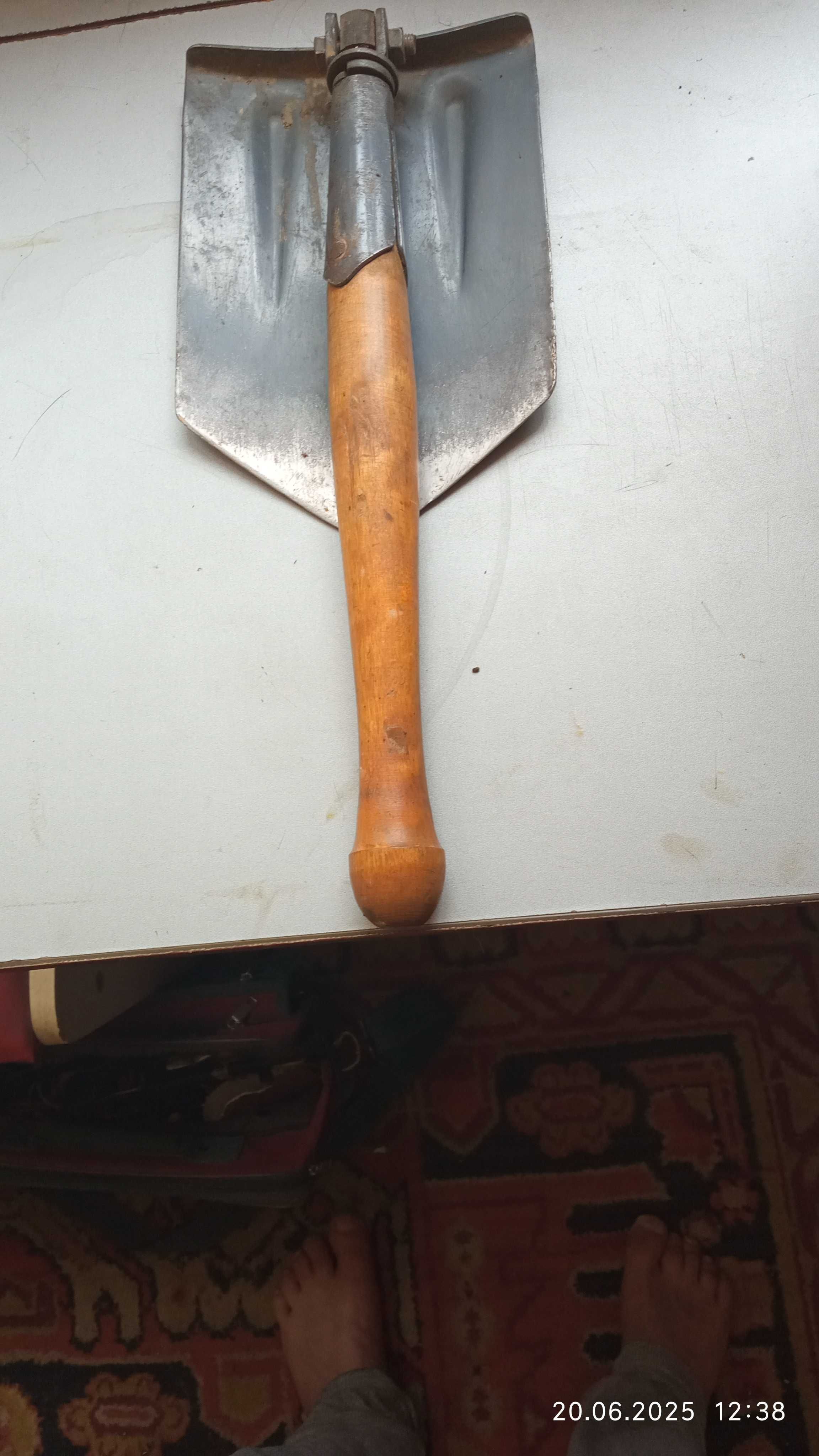 Лопатка сапёрная