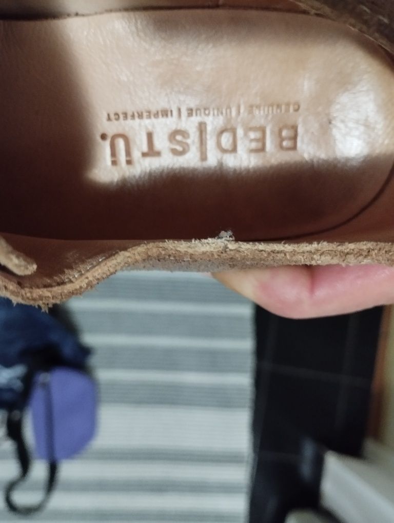 Pantofi damă. Piele față și talpă.