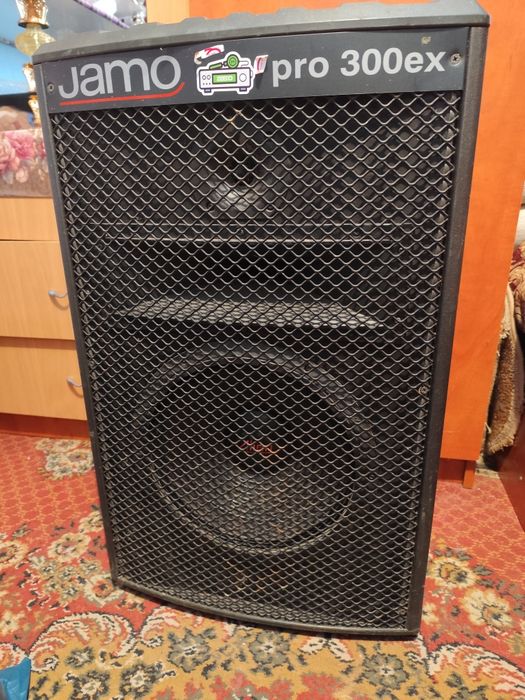 De vânzare boxe pereche și 1 boxa jamo