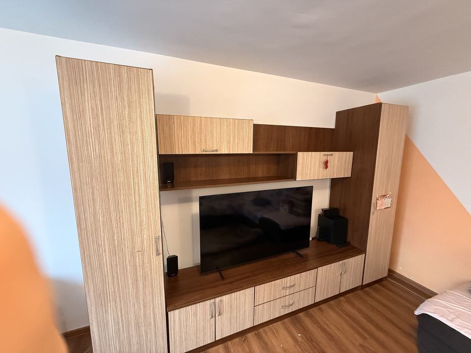 Vând mobila living