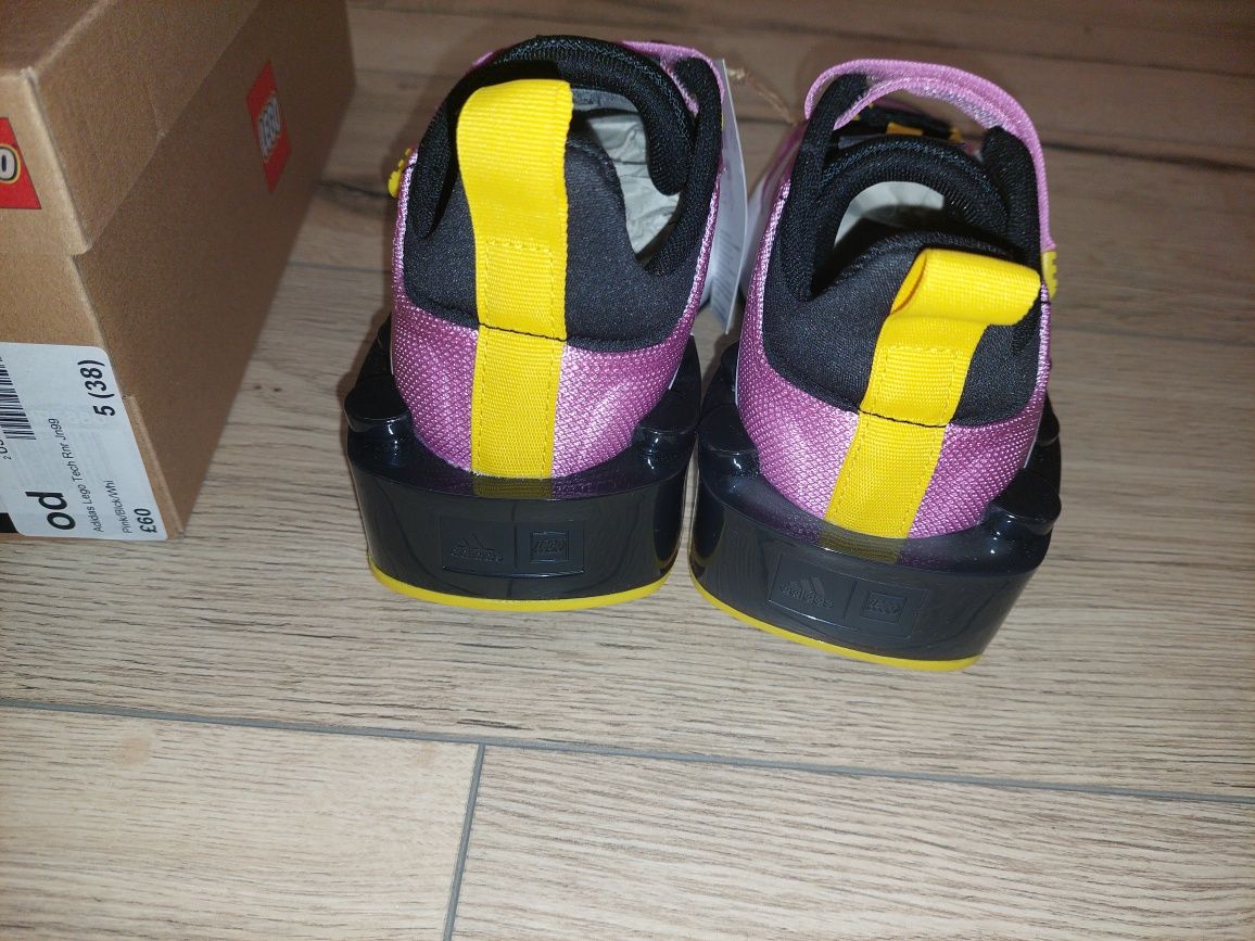 Нови маратонки Adidas Lego Tech Rnr Ch99 - Pink/Blck/Whi