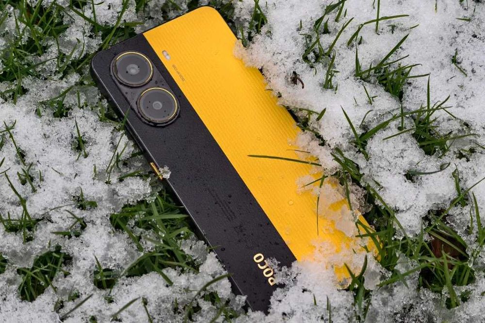 POCO X7 Pro, 8/256 ГБ — Жёлтый цвет, Android 15, отличное состояние!