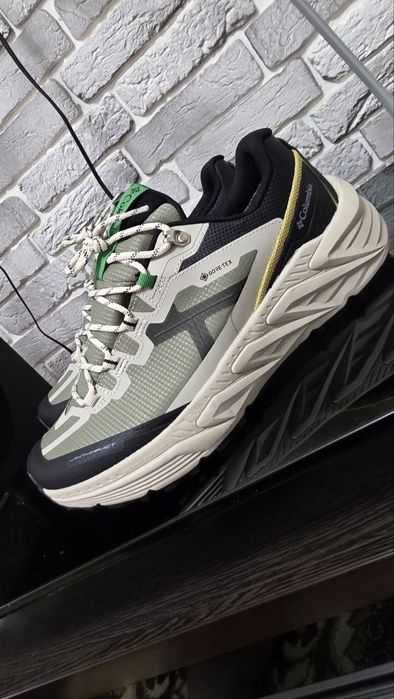 Оригинальные кроссы Columbia