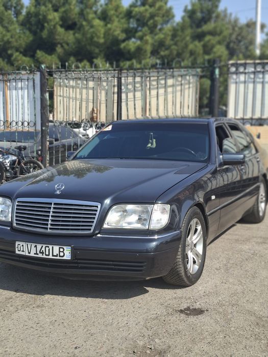 Mercedes-Benz S-class W140