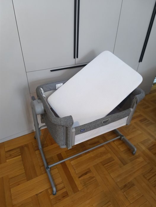 Люлька, приставная кроватка, колыбель: Chicco next 2 me magic evo