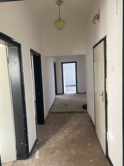 Продава се 4-стаен апартамент 158 кв.м  Пловдив/Център – 4 изложения,