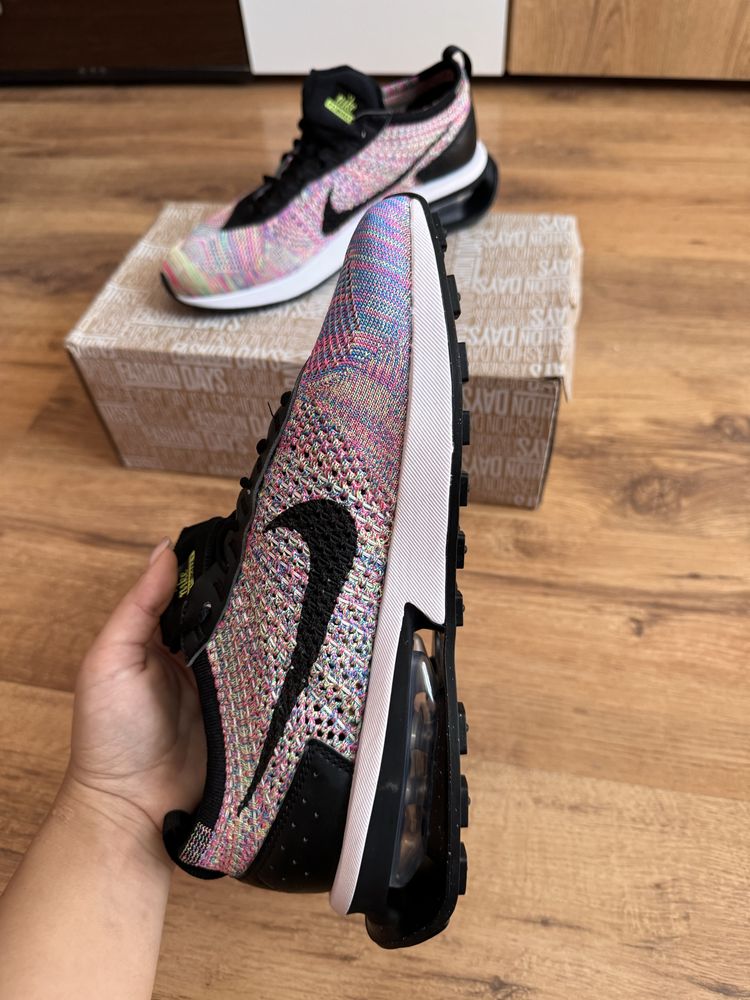 Nike Air Max Flyknit Racer