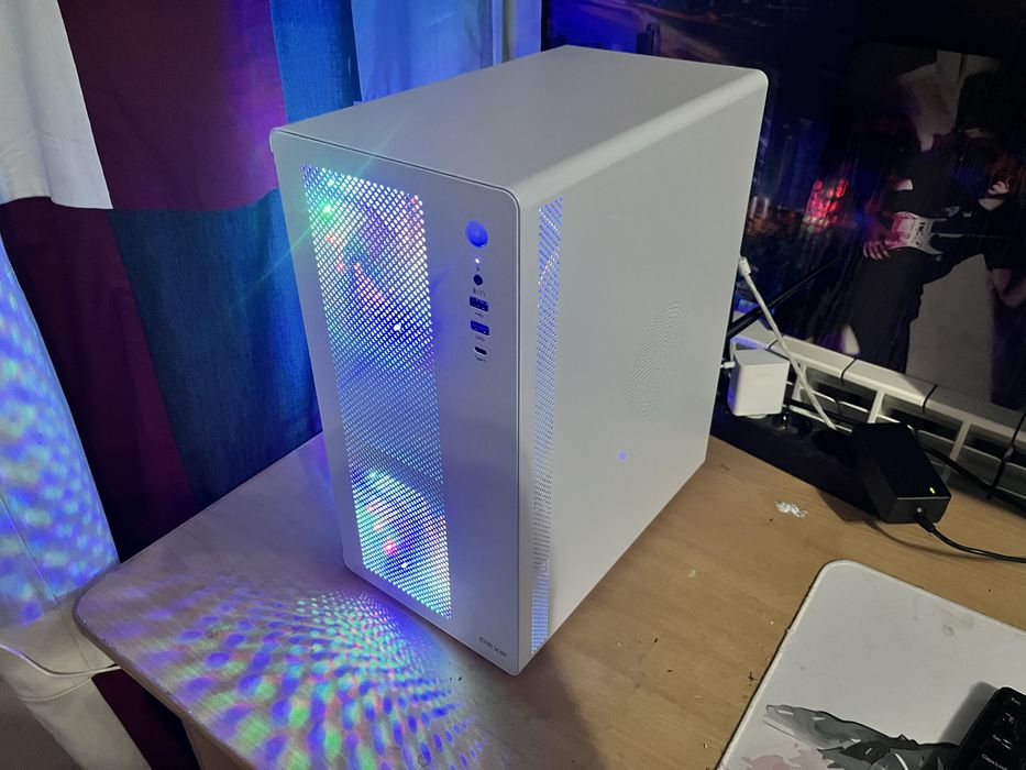 СРОЧНО ПРОДАМ Игровой ПК Ryzen 5 5500 gtx 1660 super На гарантии